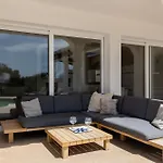 Villa Maravilla With Heatable Pool Rooftopbar With Sea Views And Range Rover