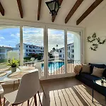 Precioso apartamento residencial con piscina