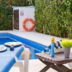Aure Villa Con Piscina Y Aire Acondicionado
