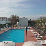Apartamentos Cala\'N Porter Playa