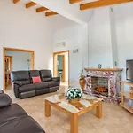 Villa Pili