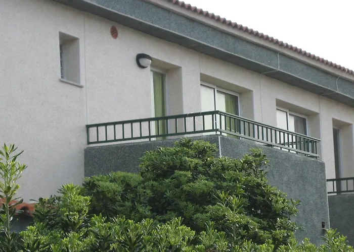 TRANQUILO APARTAMENTO con preciosa cala en la puerta