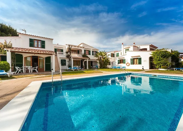 Apartamentos Arenal Playa
