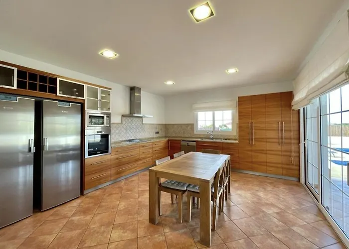 Villa En Blanes