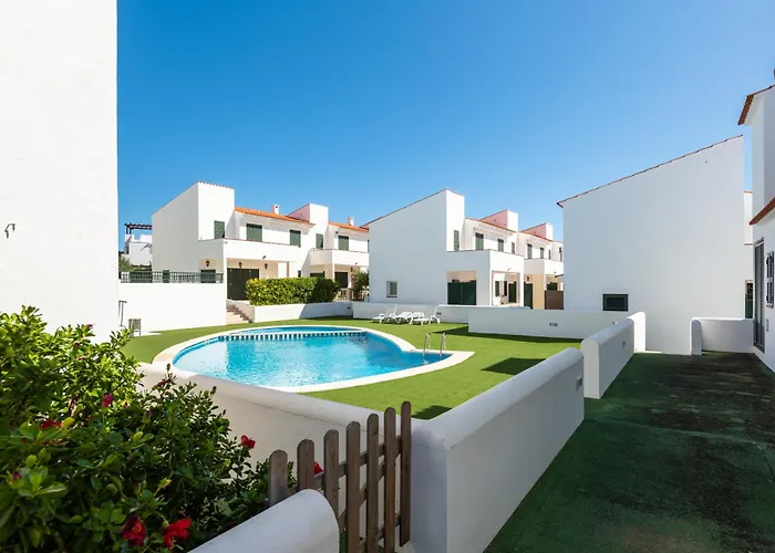 3 Bedroom Villa, 300M To Arenal D\'En Castell Beach