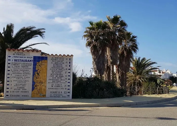 Apartamento Playas De Fornells Con Piscina Comunitaria Y Vistas Al Mar