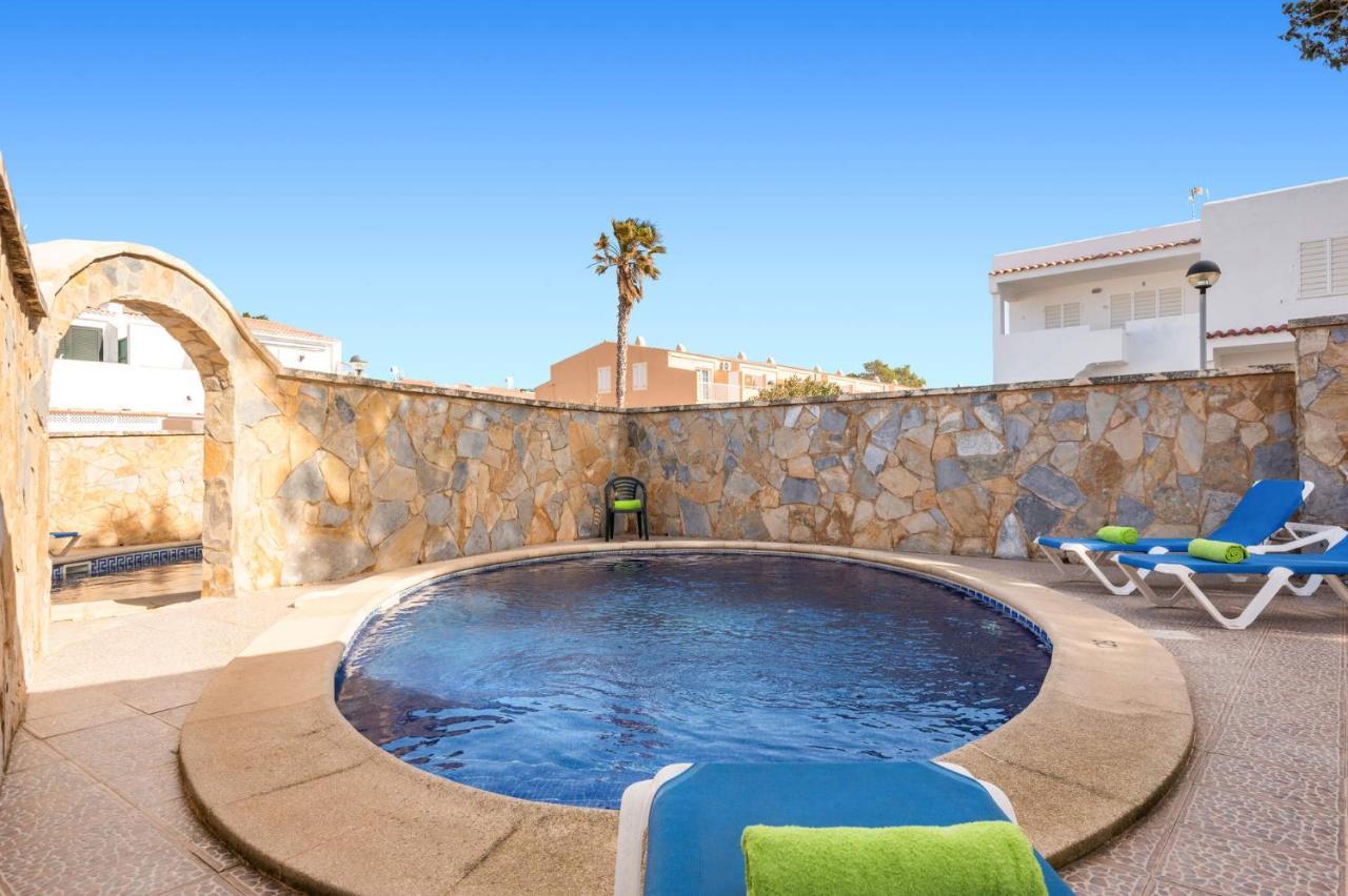 Salord 4 Bedroom Villa, Cala Blanca Villa