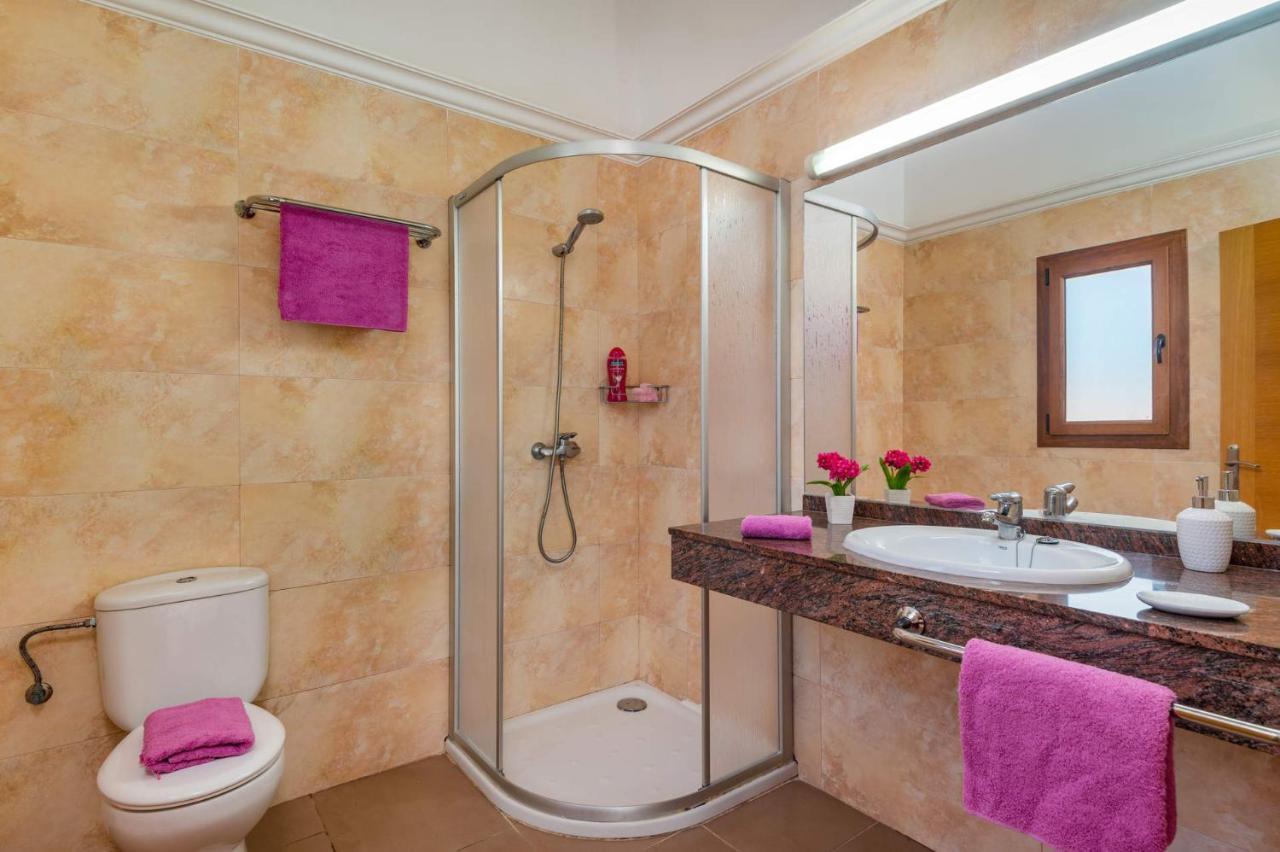 Candela 4 Bedroom Villa, Cala'n Forcat Villa Cala'N Blanes (Menorca)
