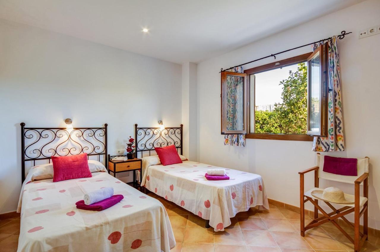 Ibiza 4 Bedroom Villa, Cala'n Blanes * Cala'N Blanes (Menorca)
