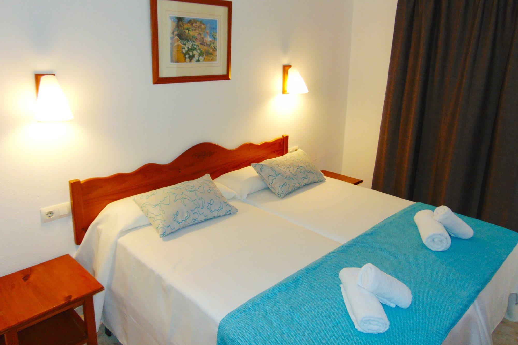 Moon Dreams Cabo De Banos Hotel Cala'N Blanes (Menorca)