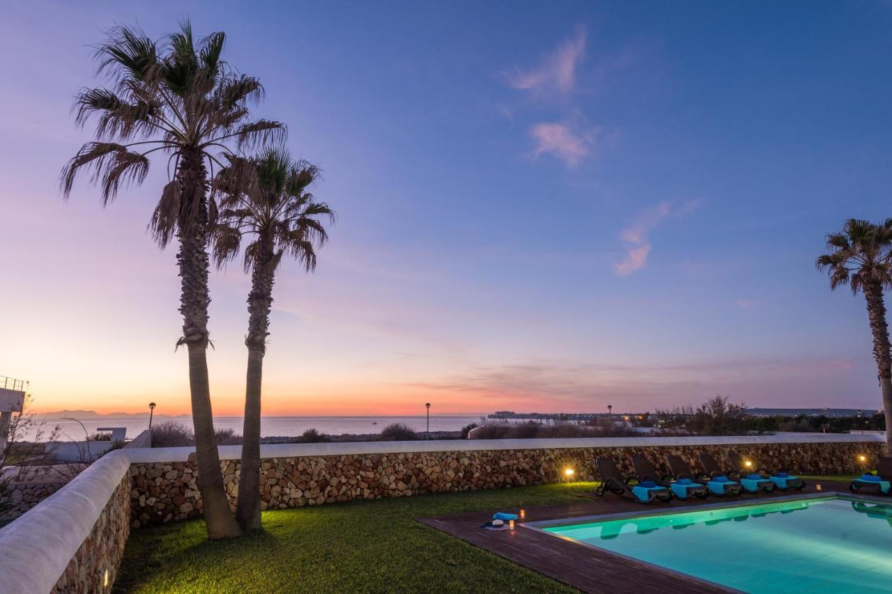 Sea View Villa *