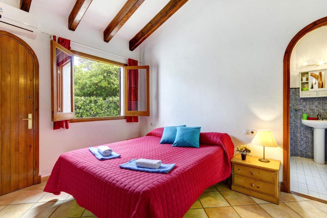 Gerard Villa, Cala Blanca Villa *
