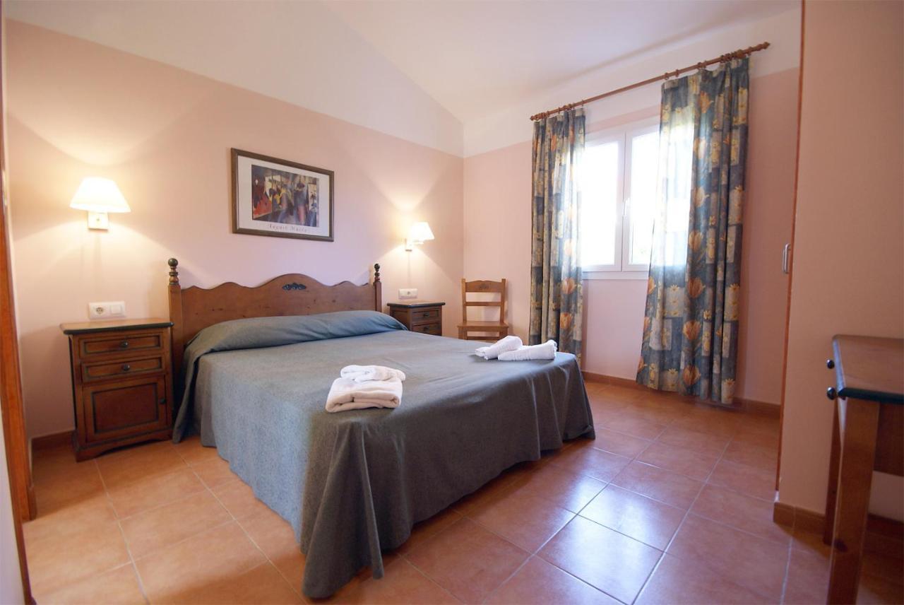 Villa Begonias Cala'N Bosch (Menorca)