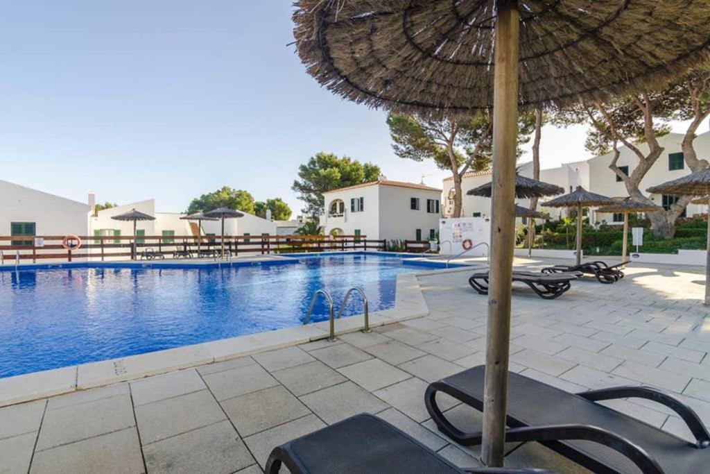 Happy Menorca Duplex ,piscina,aire Acondicionado,wiffi * Port d'Addaia