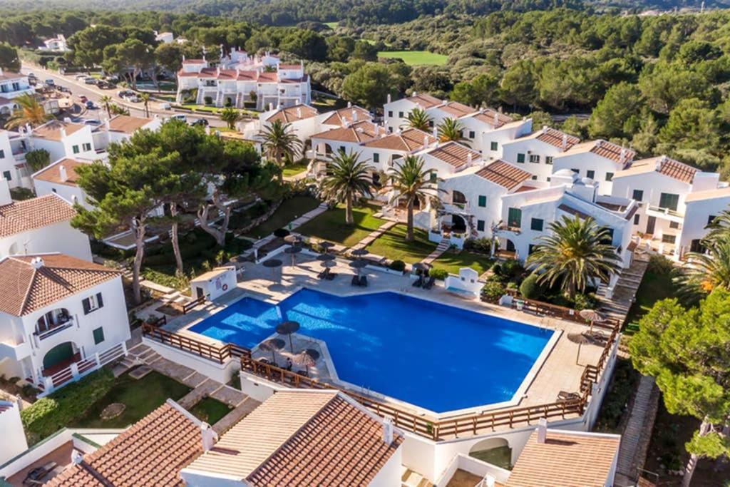 Happy Menorca Duplex ,piscina,aire Acondicionado,wiffi * Port d'Addaia