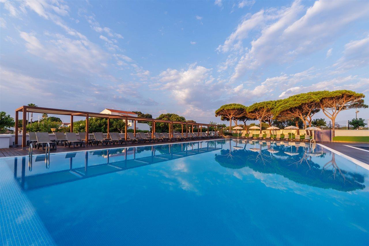Alua Illa De Menorca 4*