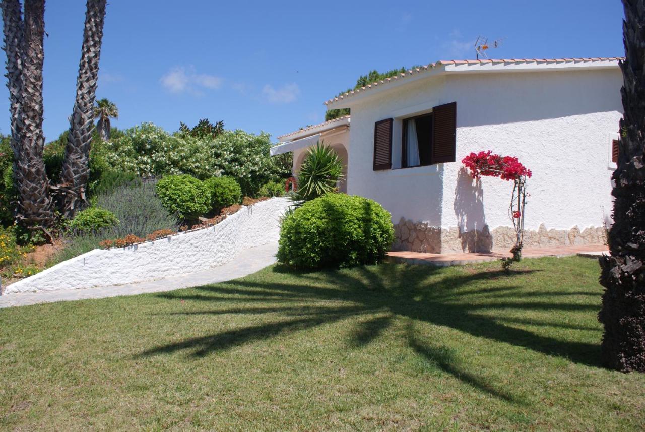 Isabel Villa *