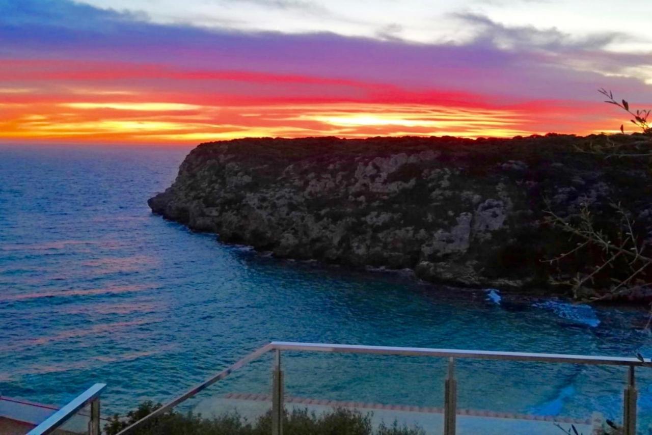 Villa Seafront Bellavista With Heated Pool By Dadovillas *