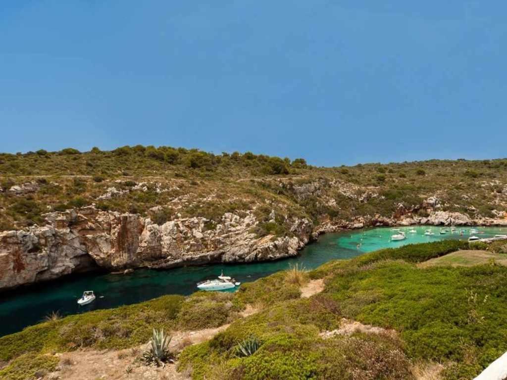 Es Macar Vistas Unicas Al Mar Junto A La Playa Piscina Climatizada Villa Es Canutells