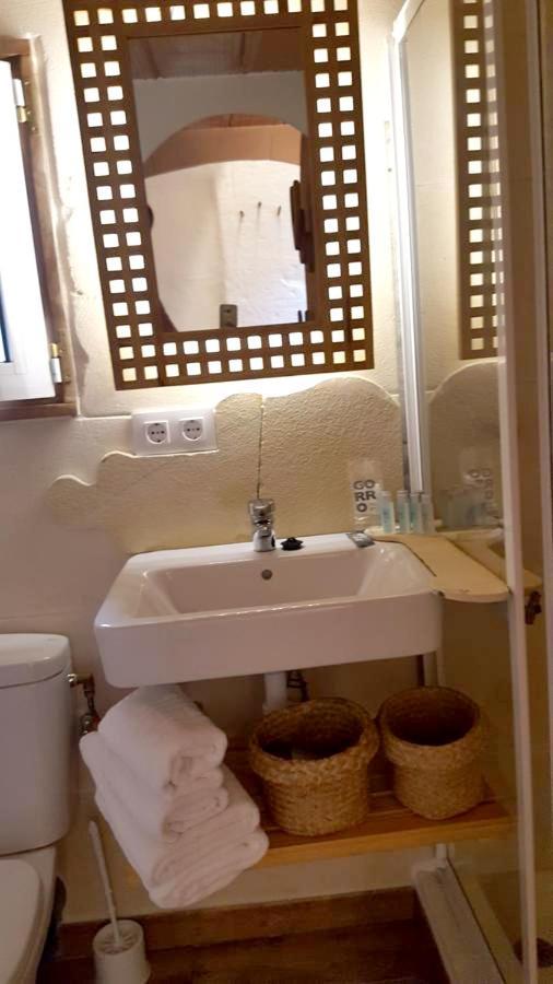 Сasa de vacaciones 5 Bedrooms House With Wifi At Mao 5 Km Away From The