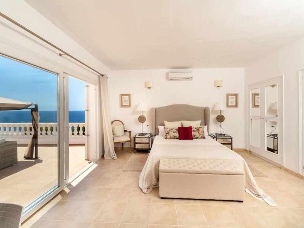 Es Macar Vistas Unicas Al Mar Junto A La Playa Piscina Climatizada Villa *