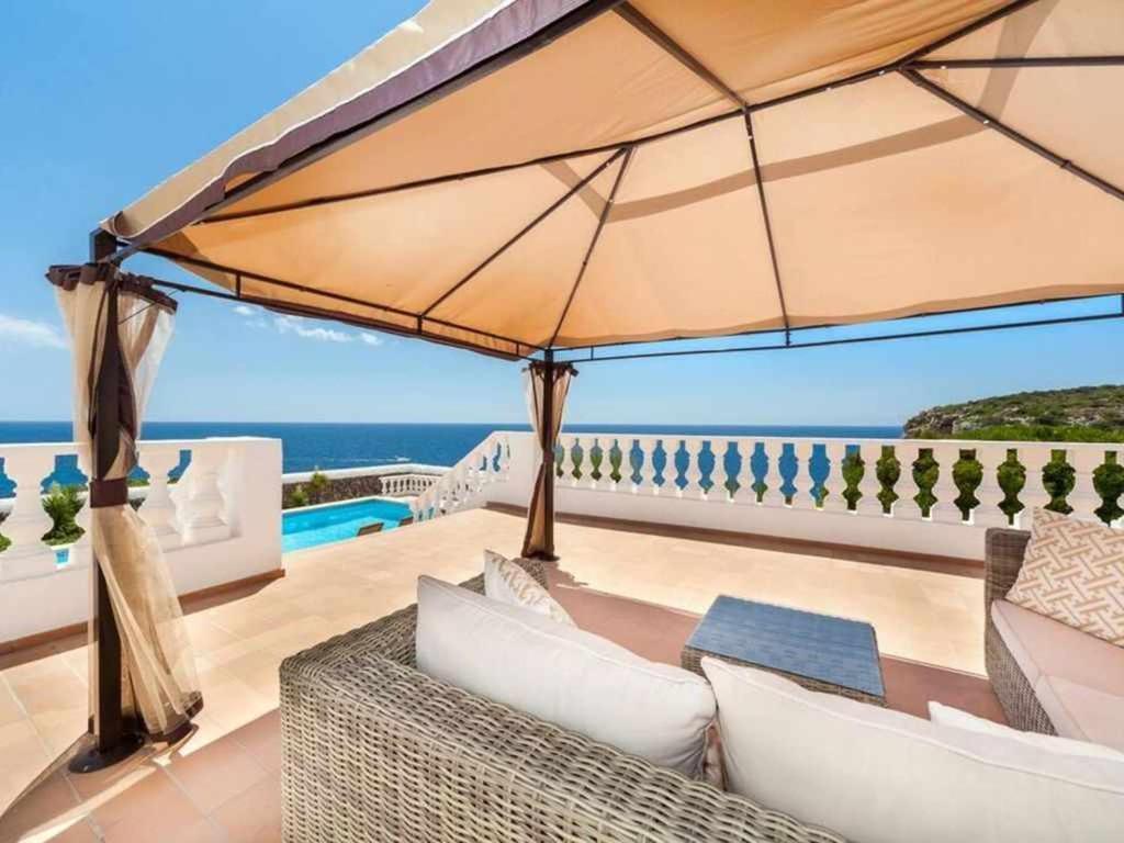 Es Macar Vistas Unicas Al Mar Junto A La Playa Piscina Climatizada Es Canutells