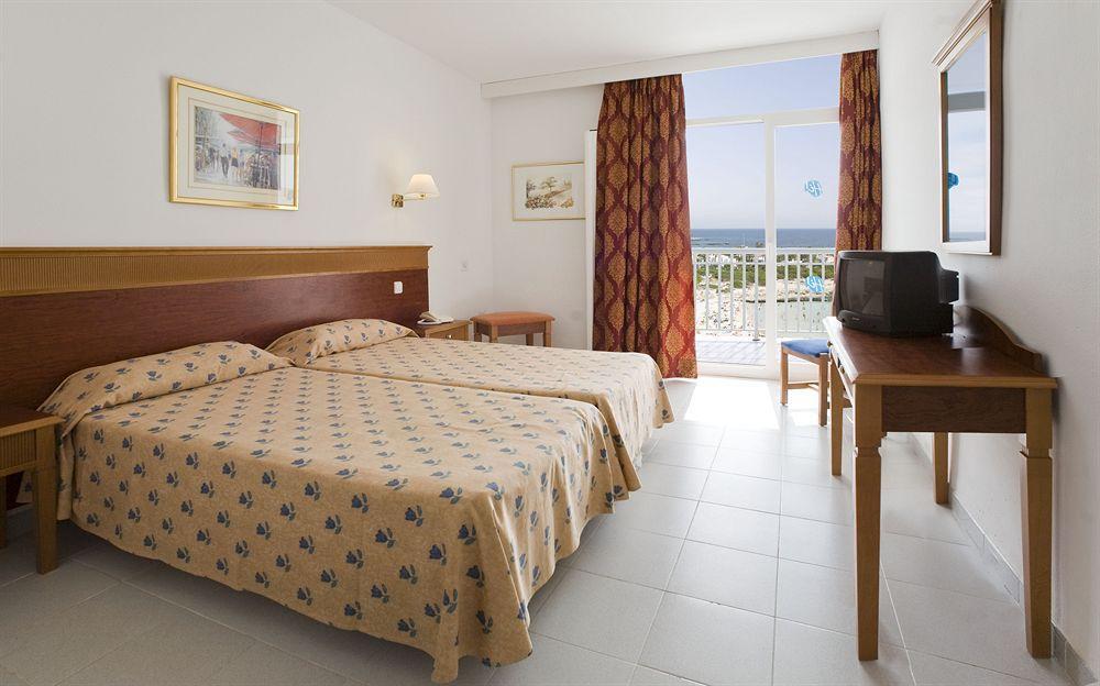 Hotel Globales Cala'n Bosch 4*