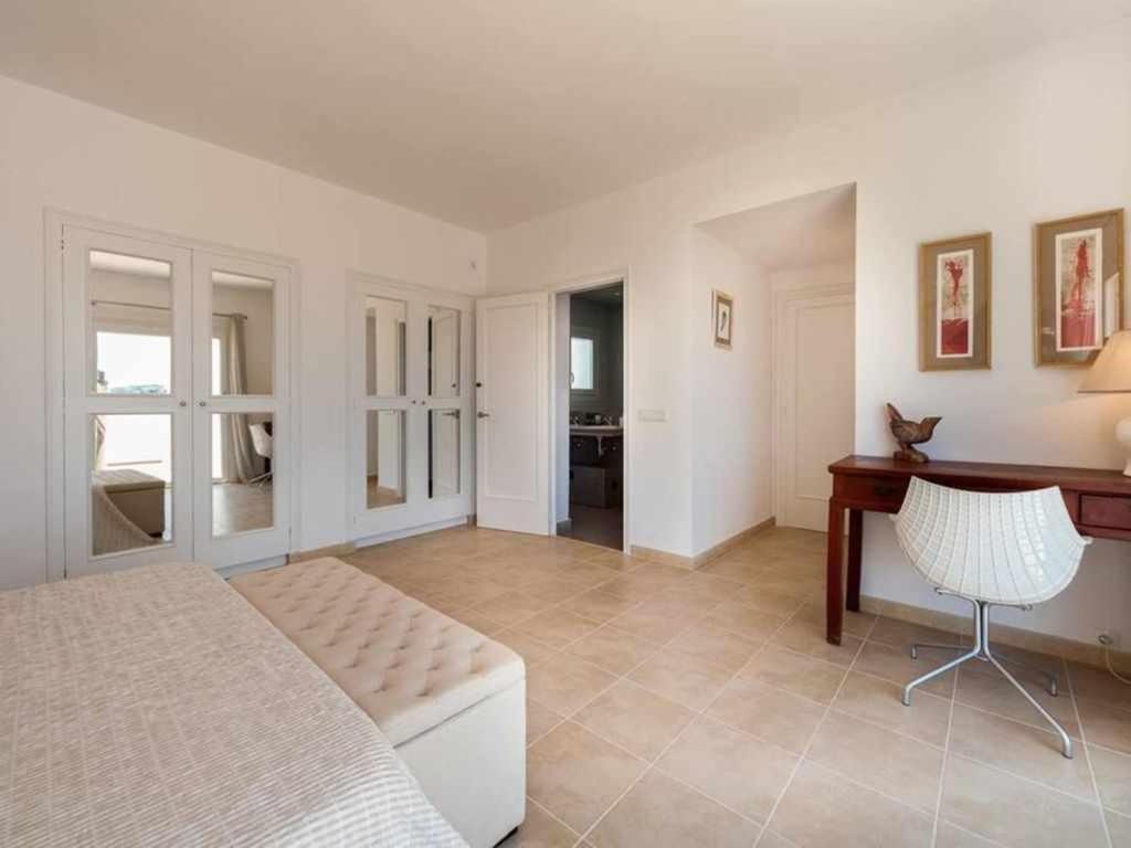 Es Macar Vistas Unicas Al Mar Junto A La Playa Piscina Climatizada Villa