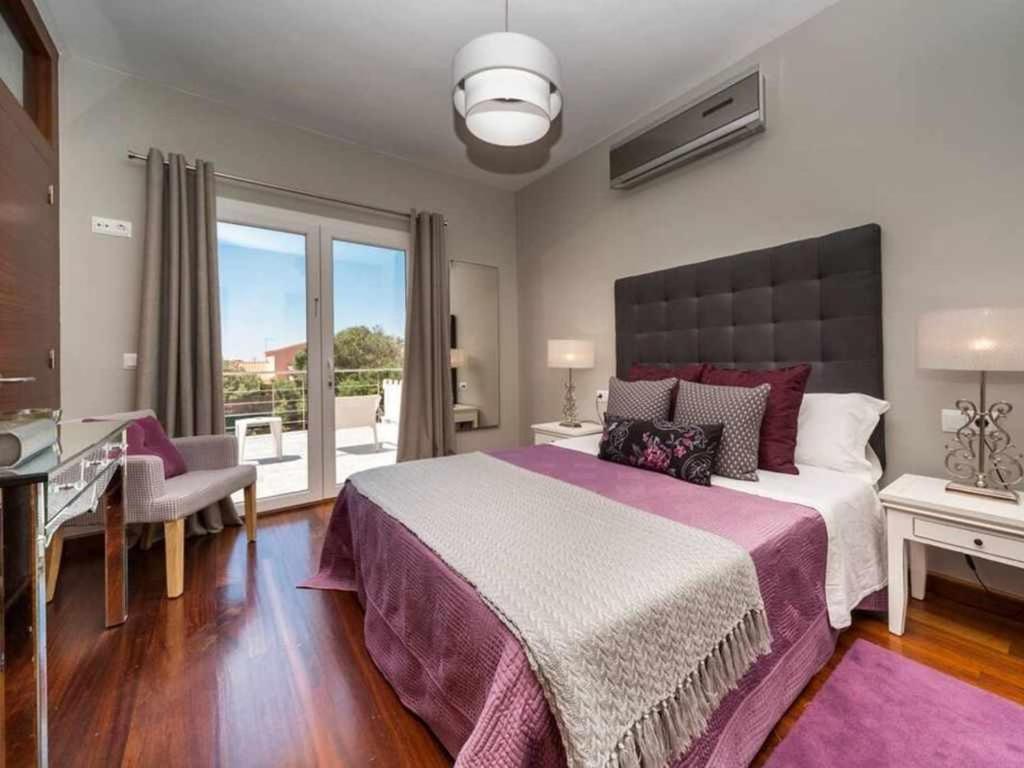 Dalia Exclusiva De Diseño En Tranquilo Entorno Villa Trebelúger