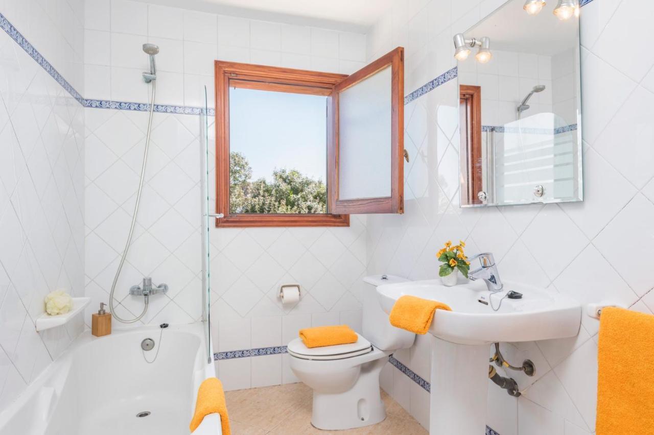 Villa Nuriana 4 Bedroom Villa, Calan Blanes Cala en Forcat