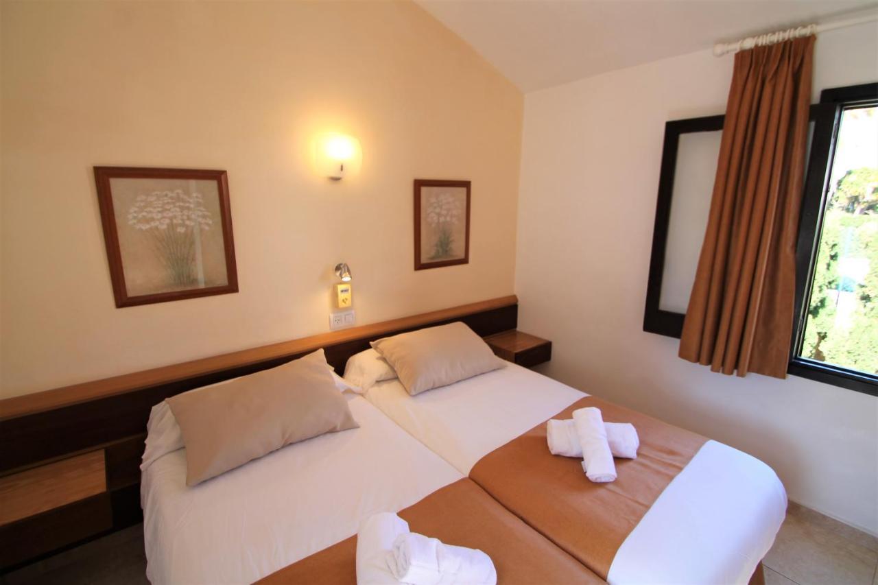Talayot Aparthotel 3*