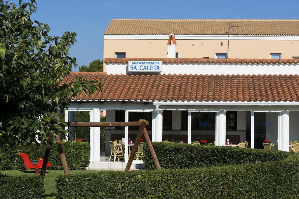 Apartamentos Sa Caleta * Sa Caleta