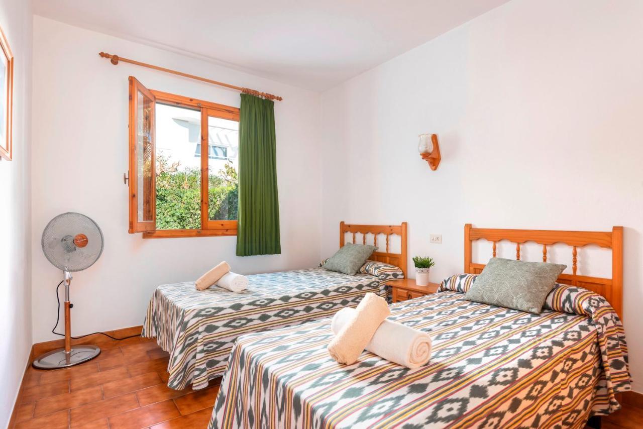 Brisa Mar 1, 2 Bedroom Apartment, Cala'n Bosch *
