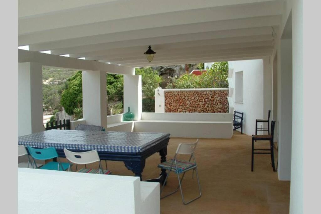 Preciosa Casa En Primera Línea Del Mar