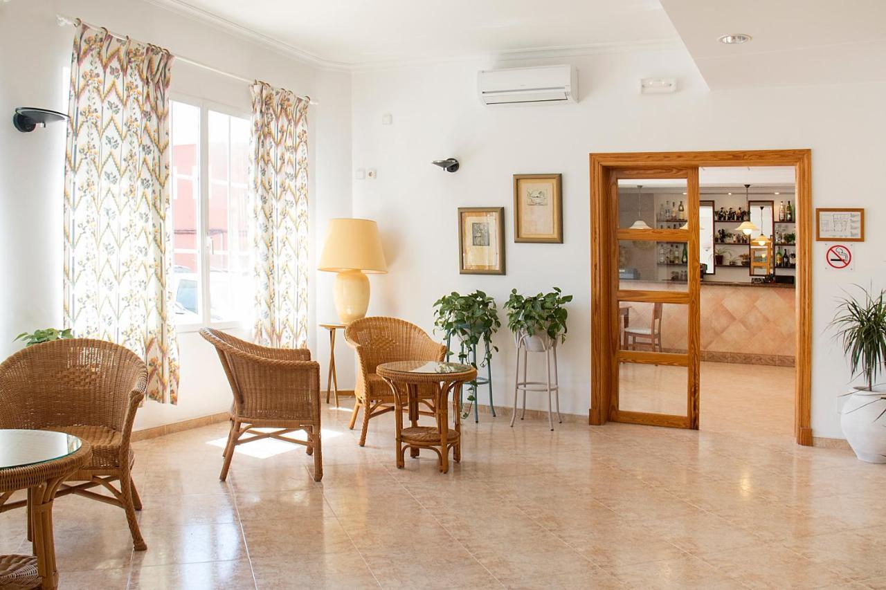 Geminis Hotel 2*