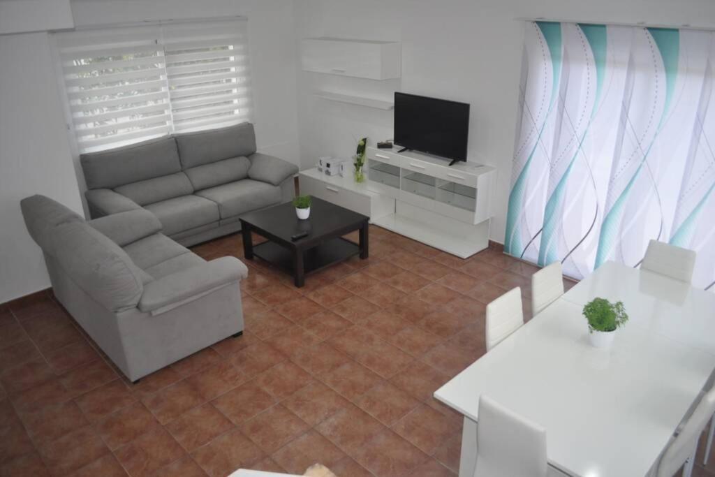 Blanca Villa *