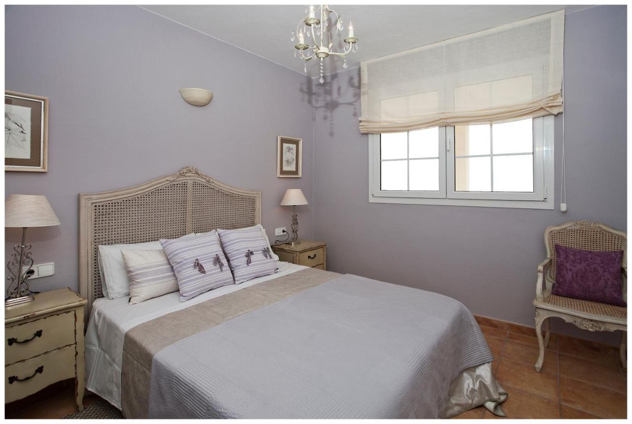 Bini Segui · Amplia 12 Pax · 6 Hab · 4 Baños · Piscina Privada