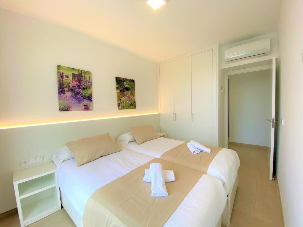 Lucia Villa Cala'N Blanes (Menorca)