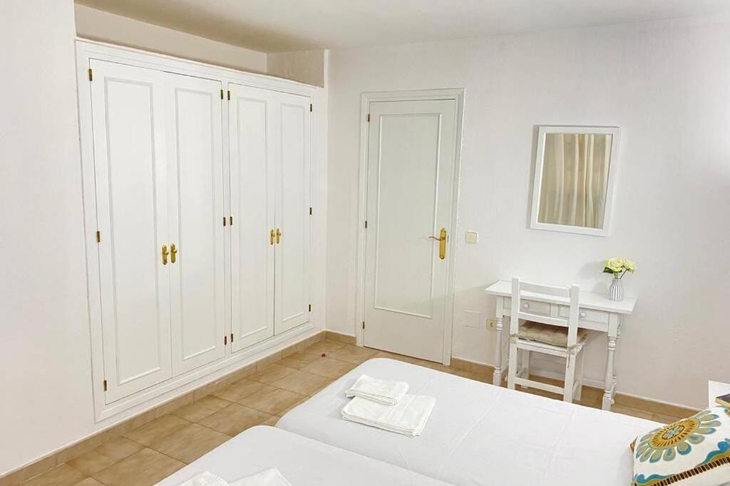 Puertas Al Mar Apartment Cala'N Blanes (Menorca)
