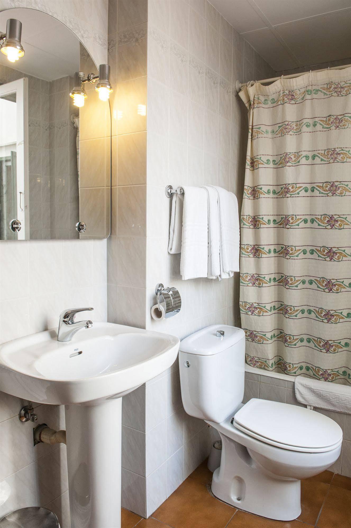 Guest house La Isla Mahon (Menorca)