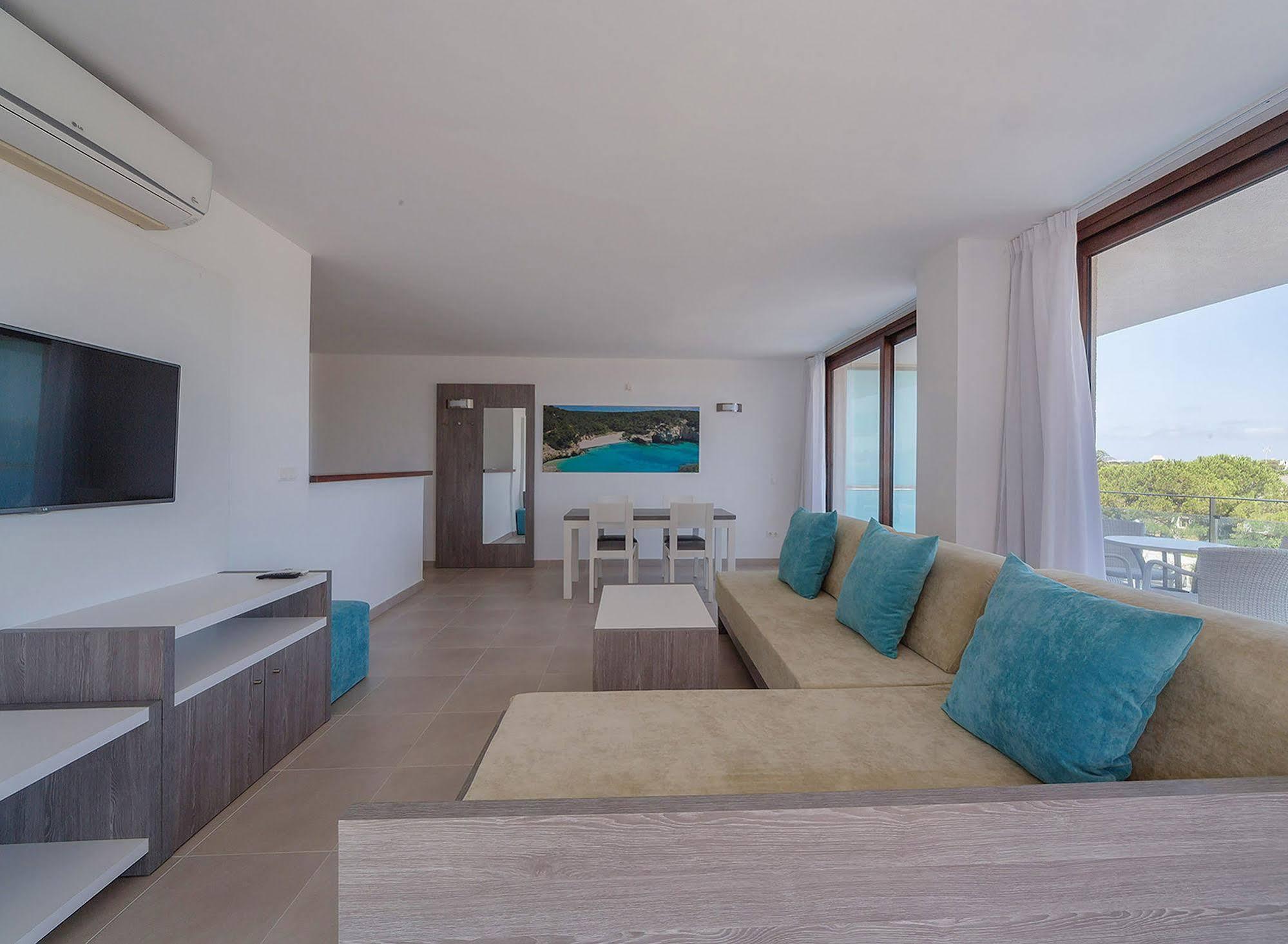 Ferrer Skyline Apartahotel 4*