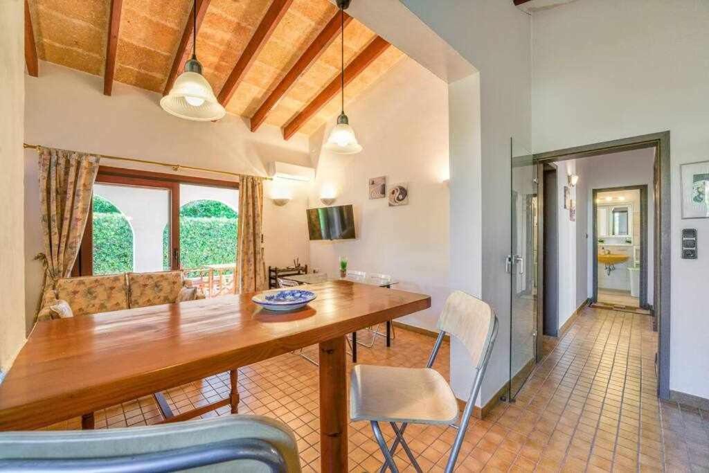 Villa Aure Villa con piscina y aire acondicionado cerca de la playa Villa *
