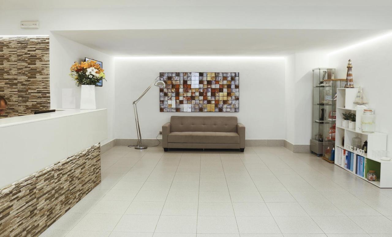 Apartahotel Flora Park & Aquarock 3*
