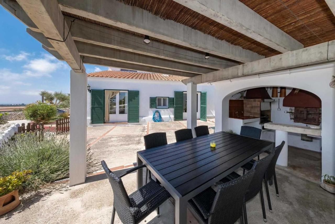 Llucasaldent Menor Villa *