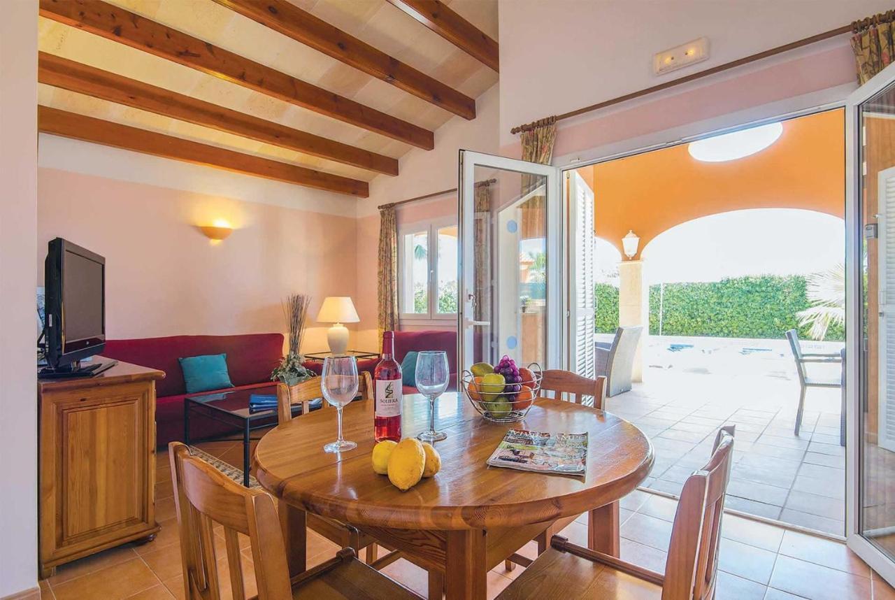 Clavel Villa Cala'N Bosch (Menorca)