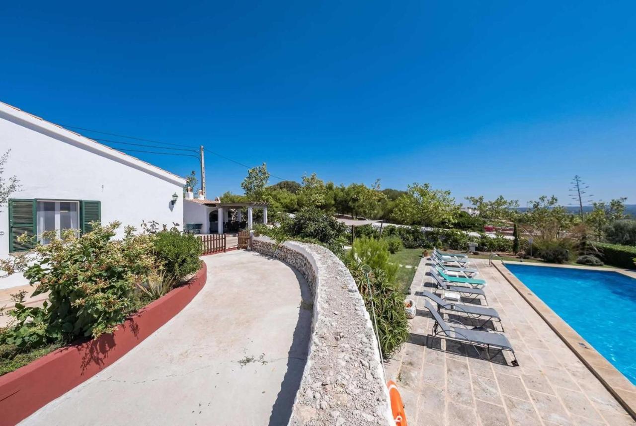 Llucasaldent Menor Villa *