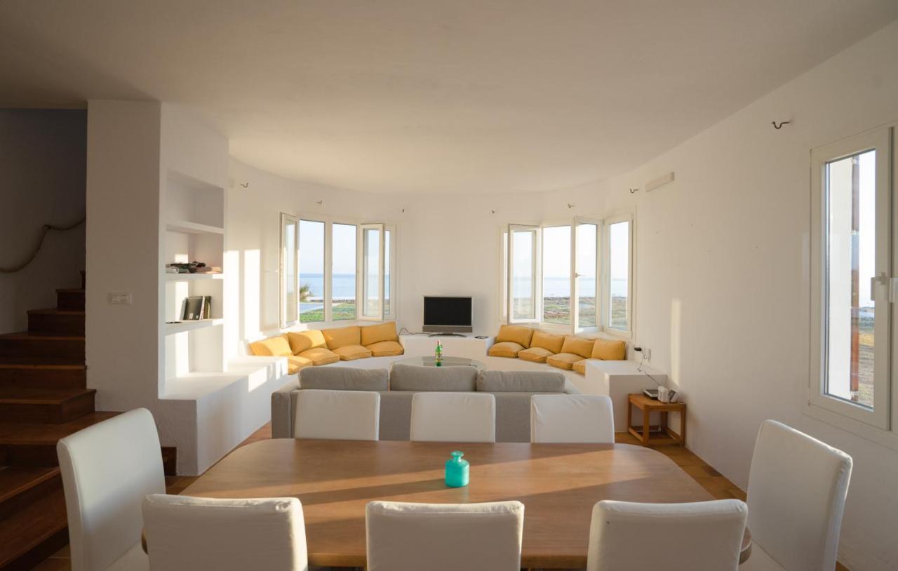 Casa Con Piscina, Vistas Y Acceso Privado Al Mar. Vistes Voramar. Сasa de vacaciones Cala'N Blanes (Menorca)