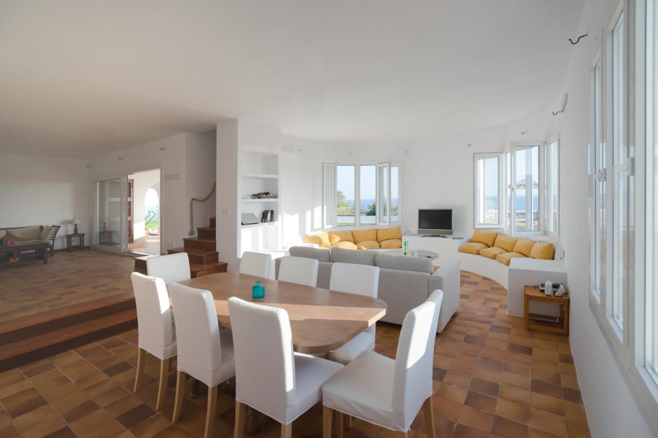 Casa Con Piscina, Vistas Y Acceso Privado Al Mar. Vistes Voramar. Сasa de vacaciones Cala'N Blanes (Menorca)