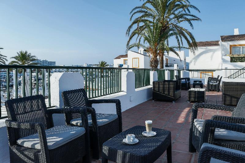 Flora Park & Aquarock Apartahotel 3*