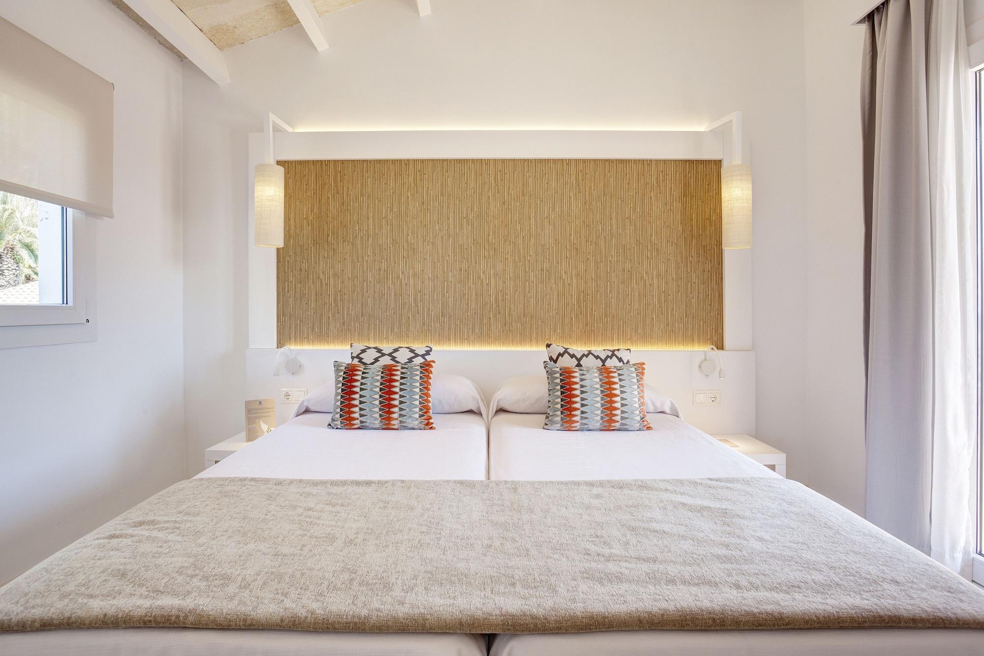 Grupotel Aldea Cala'n Bosch 4*